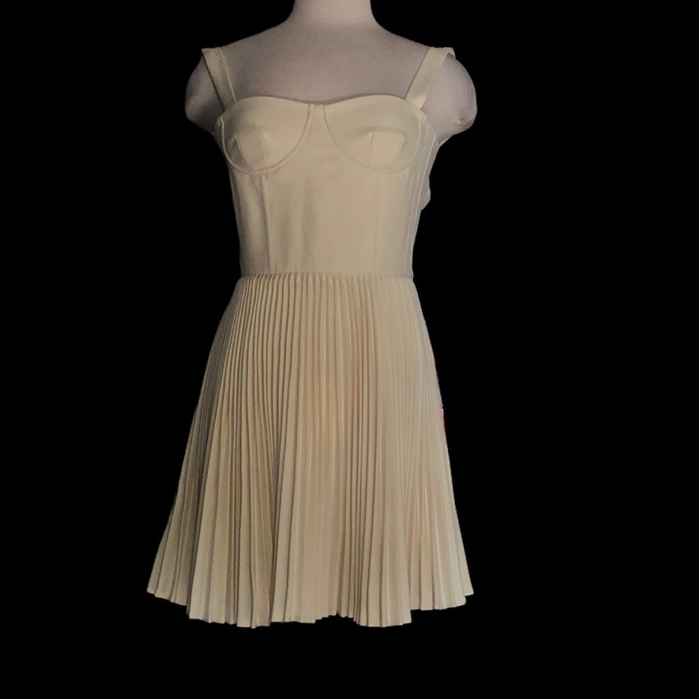 Momoshero Dress Size XS - Picture 3 of 14
